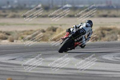 media/Jan-15-2026-Racers Edge (Thu) [[dfebeb70ab]]/3-B Group/Session 4 (Turn 5)/